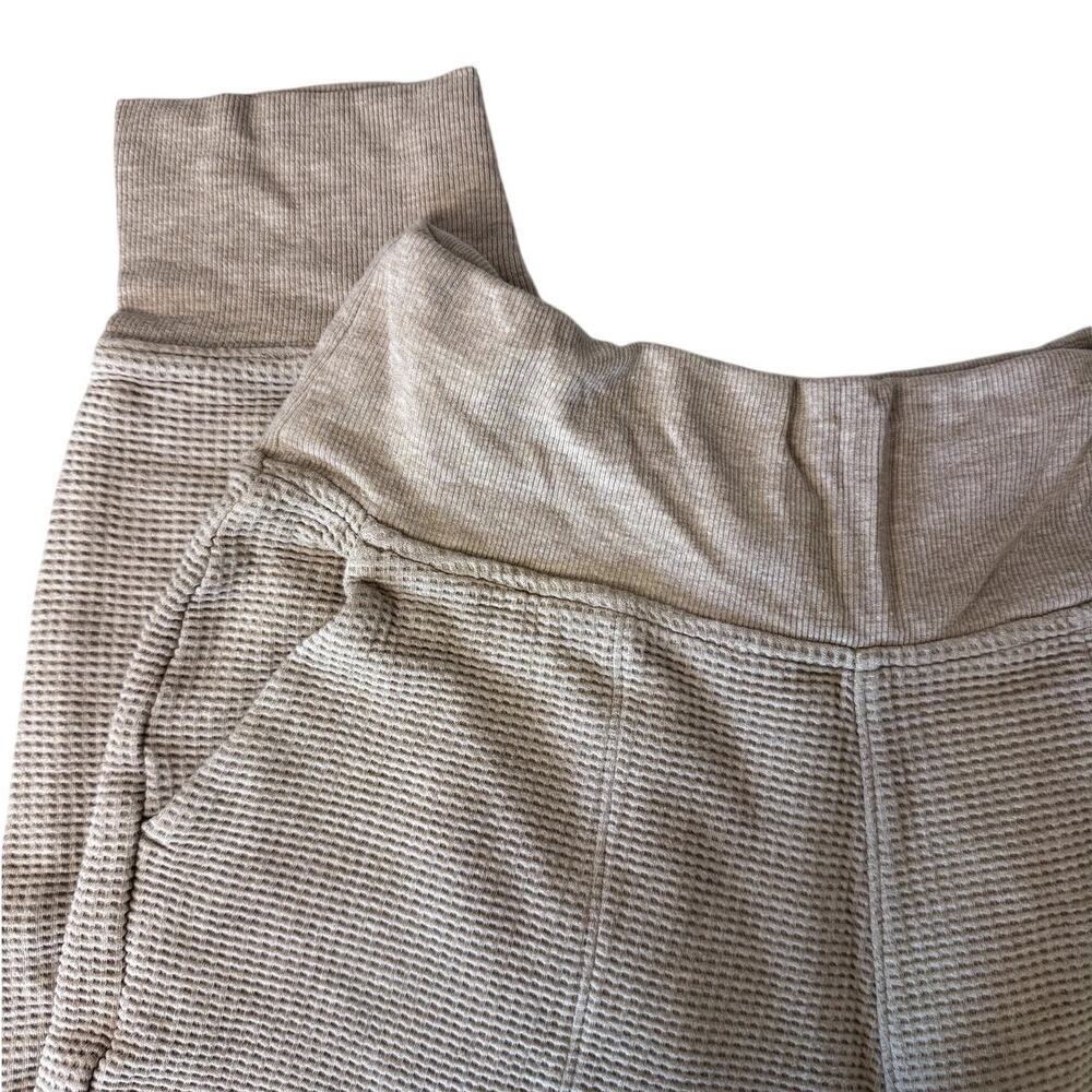 EUC Athleta Waffle Knit Joggers Beige Tan Women's Size Medium - So Soft!